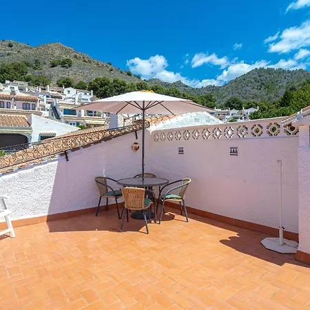 Hibiscos Seaview Terrace By Casasol Apartment *