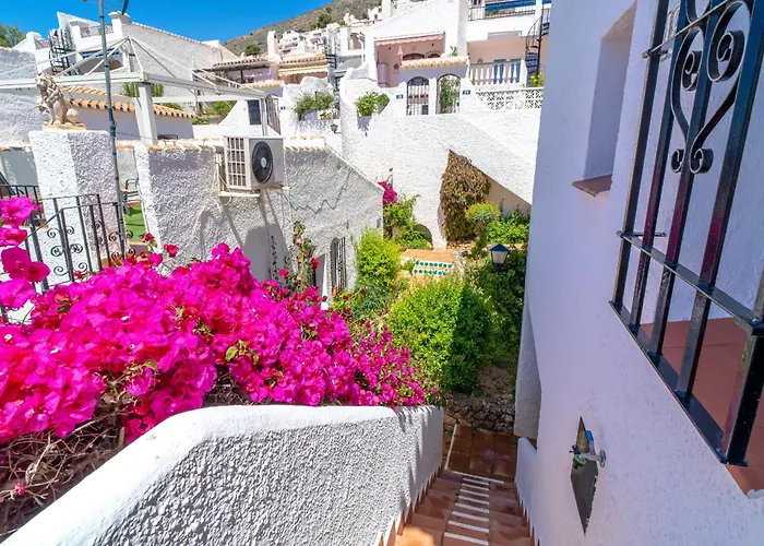 Апартаменты Hibiscos Seaview Terrace By Casasol *