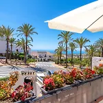 Hibiscos Seaview Terrace By Casasol Lägenhet *